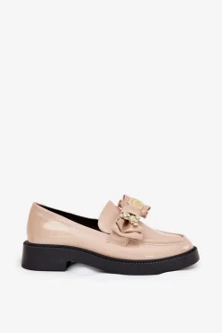 Lakierowane Mokasyny Z Kokardą I Ozdobną Broszką Beżowe Leandriel