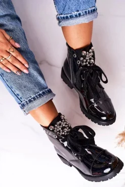 Lakierowane Ocieplane Botki Z Metalowymi Perełkami I Wstążką Czarne Perla