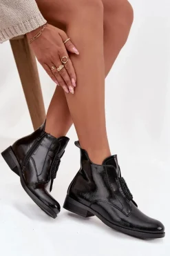 Lakierowane Ocieplane Botki Damskie Z Ozdobnym Detalem S.Barski HY52-525 Czarne