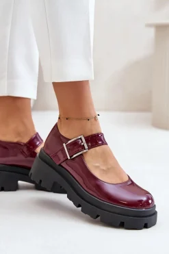 Lakierowane Półbuty Damskie Z Klamrą Bordowe Plikuria