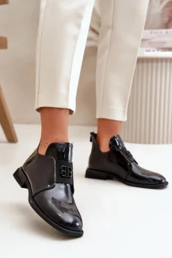 Lakierowane Półbuty Damskie Wsuwane Ze Skóry Naturalnej Czarne Vinceza 91120