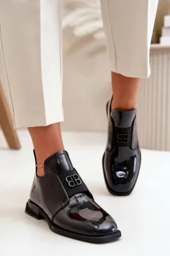 Lakierowane Półbuty Damskie Wsuwane Ze Skóry Naturalnej Czarne Vinceza 91120