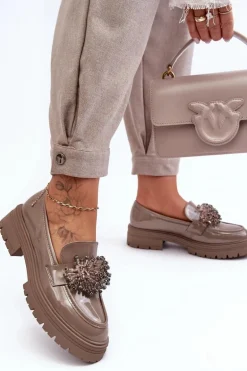 Lakierowane Półbuty Damskie Zdobione Beżowe Annella