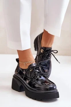 Lakierowane Półbuty Damskie Z Ozdobami Skóra Naturalna Artiker 55C0419 Czarne