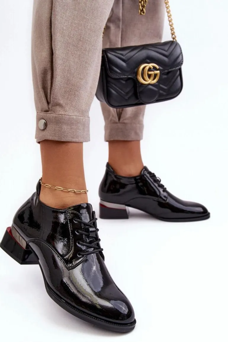 Lakierowane Półbuty Damskie Sznurowane Czarne Banosa