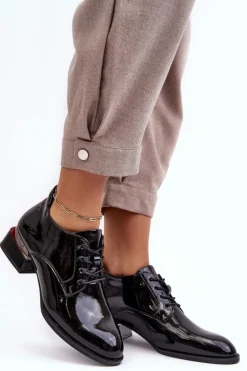 Lakierowane Półbuty Damskie Sznurowane Czarne Banosa