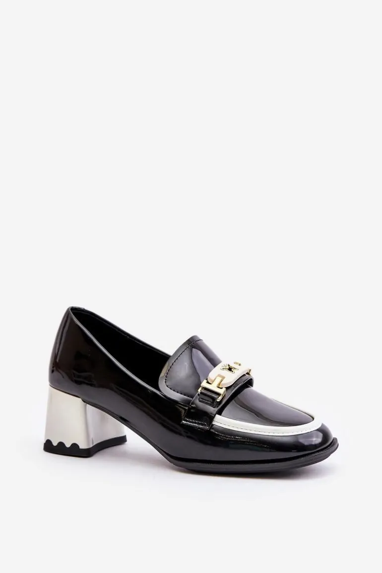 Lakierowane Półbuty Damskie Na Obcasie Z Ozdobą Artiker 55C1002 Czarne