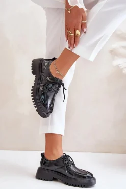 Lakierowane Półbuty Damskie Z Ozdobami Skóra Naturalna Artiker 55C1011 Czarne