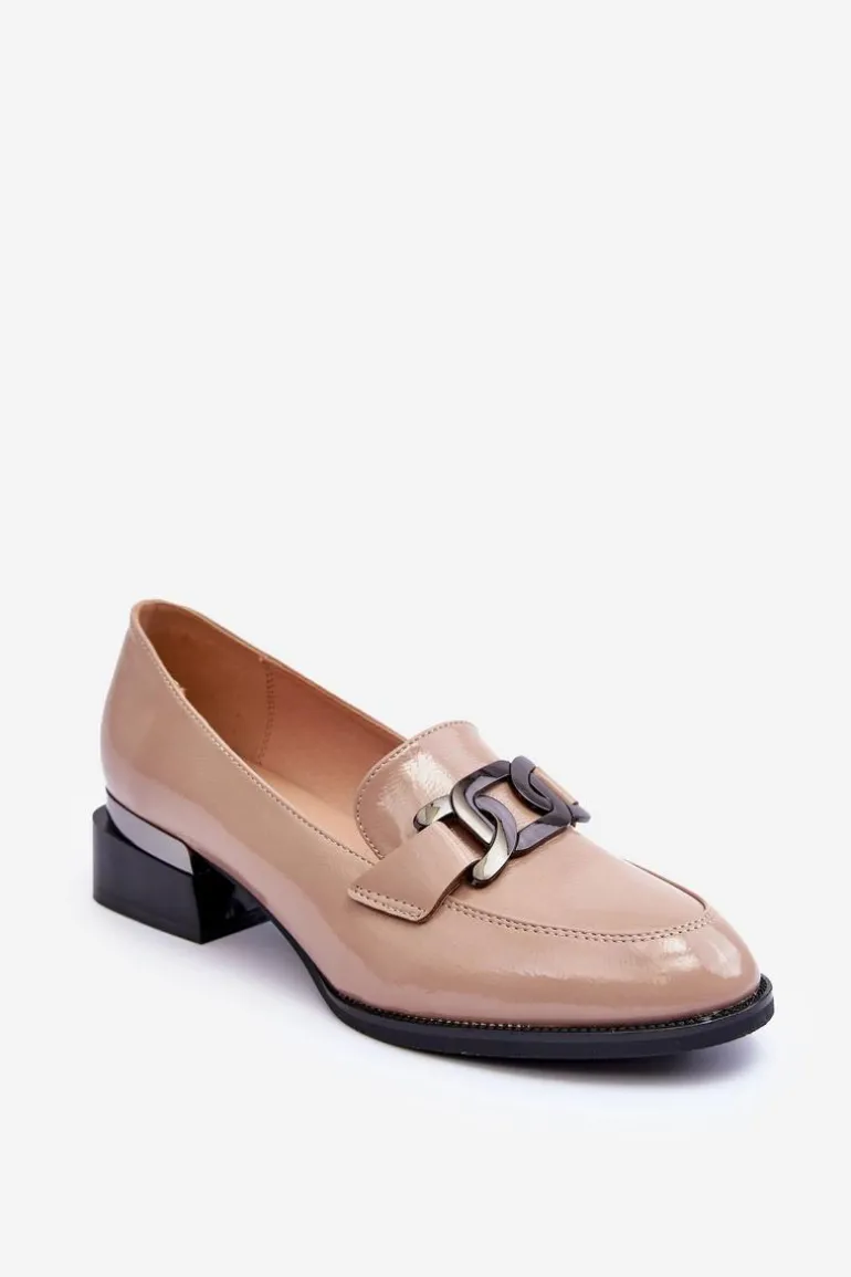 Lakierowane Półbuty Mokasyny Na Obcasie Beżowe Sakina
