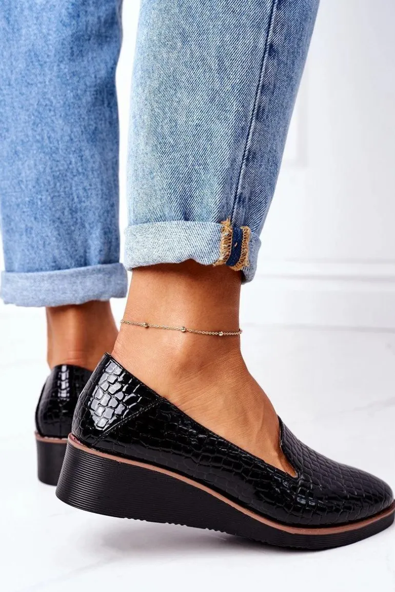 Lakierowane Półbuty Na Koturnie Vinceza 10675 Czarne