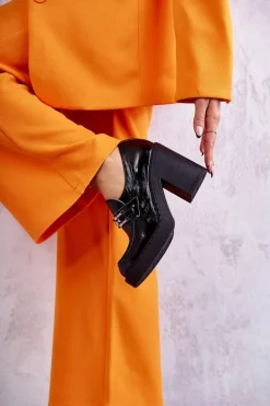 Lakierowane Półbuty Na Masywnym Słupku Czarne Lemar Jaime