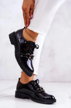 Lakierowane Półbuty Wiązane Z Ozdobą Czarne Larosa