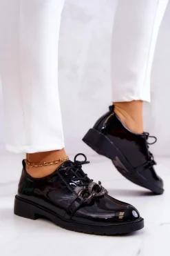 Lakierowane Półbuty Wiązane Z Ozdobą Czarne Larosa