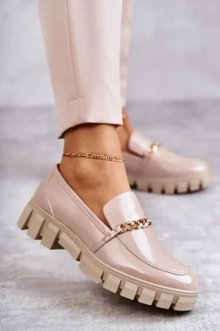 Lakierowane Półbuty Z Łańcuszkiem Beżowe Anne