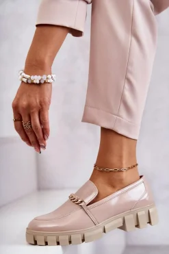 Lakierowane Półbuty Z Łańcuszkiem Beżowe Anne