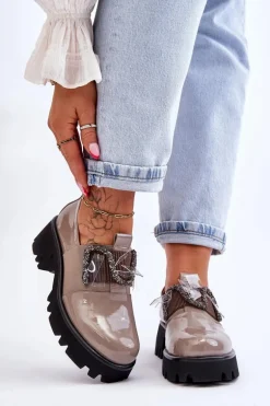 Lakierowane Półbuty Z Ozdobami Szare Keily