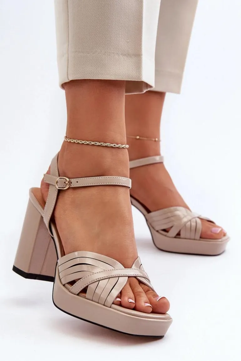 Lakierowane Sandały Damskie Na Słupku Beżowe D&A MR38-668