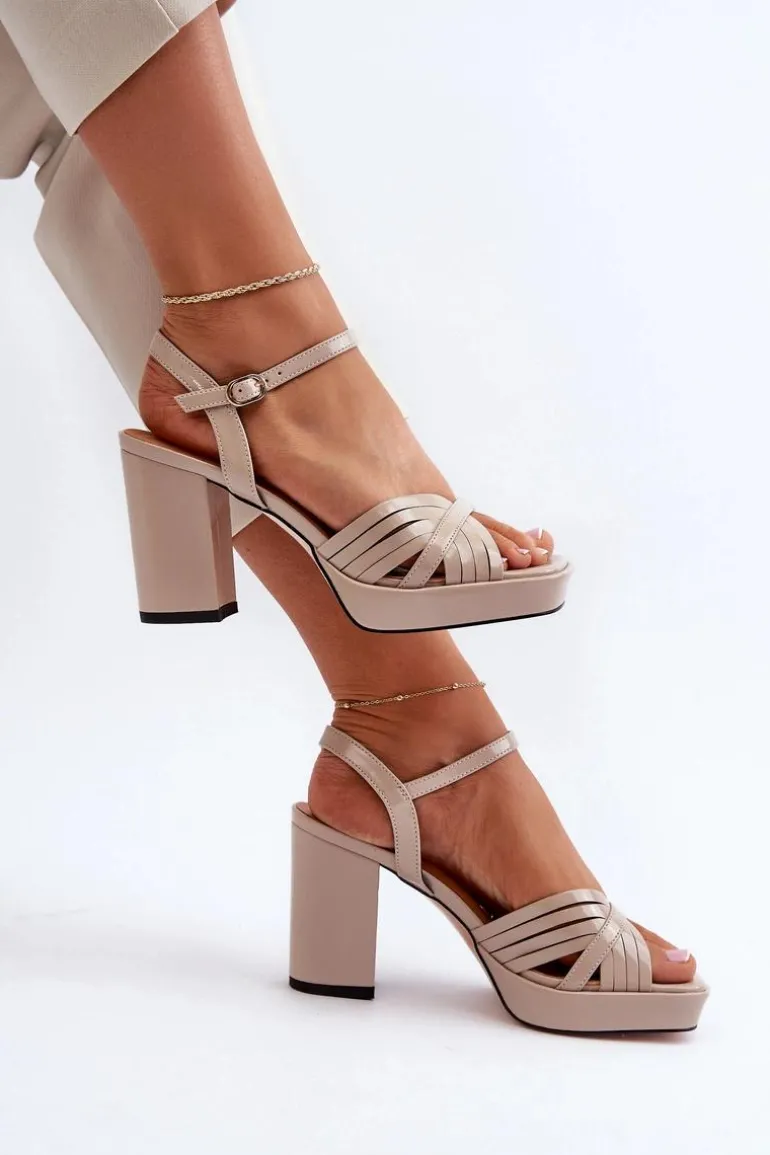 Lakierowane Sandały Damskie Na Słupku Beżowe D&A MR38-668