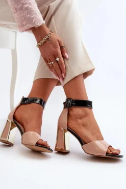 Lakierowane Sandały Na Słupku Beżowe Adrianu