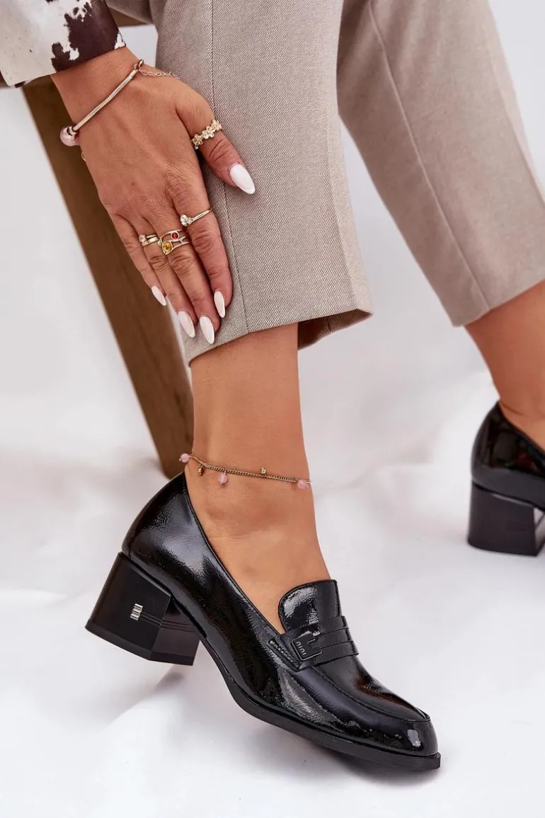 Lakierowane Skórzane Półbuty Damskie Na Obcasie Vinceza 18105 Czarne