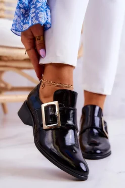 Lakierowane Skórzane Półbuty Ze Sprzączką Czarne Taliya