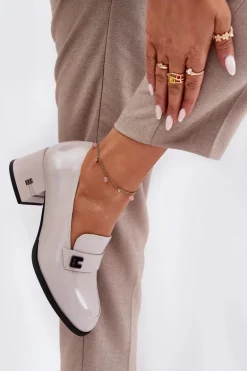 Lakierowane Skórzane Półbuty Damskie Na Obcasie Vinceza 18105 Szare