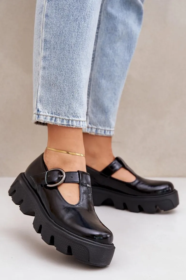 Lakierowane Skórzane Półbuty Z Klamrą Zazoo 20183 Czarne