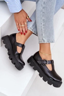 Lakierowane Skórzane Półbuty Z Klamrą Zazoo 20183 Czarne