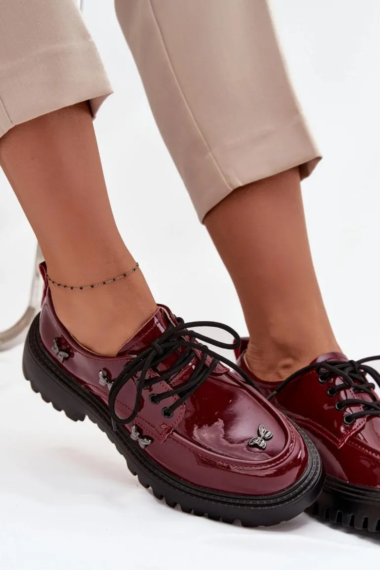 Lakierowane Skórzane Półbuty Damskie Z Przypinkami Artiker 57C0336 Bordowe