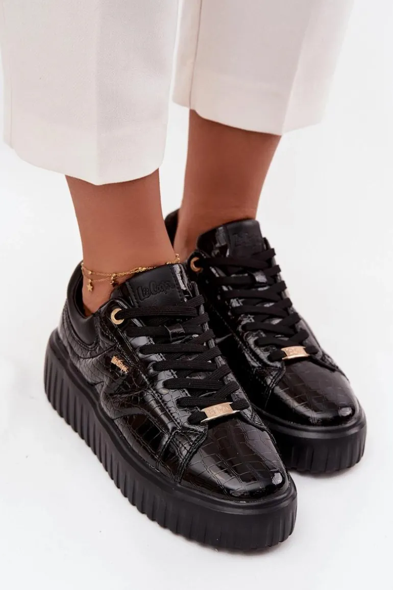 Lakierowane Sneakersy Damskie Na Platformie Lee Cooper LCJ-25-09-3870 Czarne