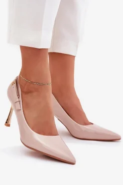 Lakierowane Szpilki Ze Złotą Klamrą Beżowe Mivira