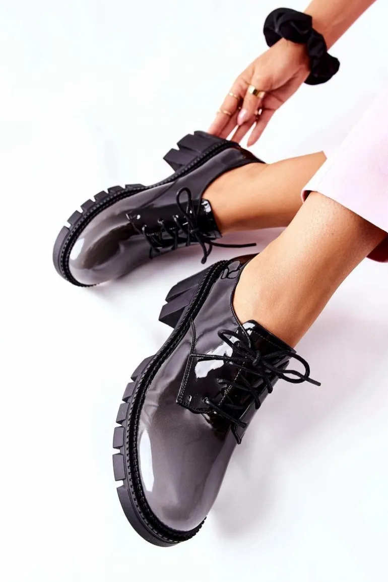 Lakierowane Wiązane Półbuty Czarno-Szare Mosy