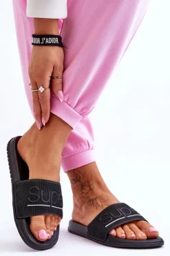 Lekkie Damskie Klapki Z Napisem Czarne Merry