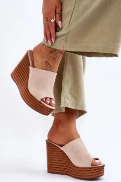 Lekkie Klapki Na Masywnej Platformie Beżowe Good Vibe