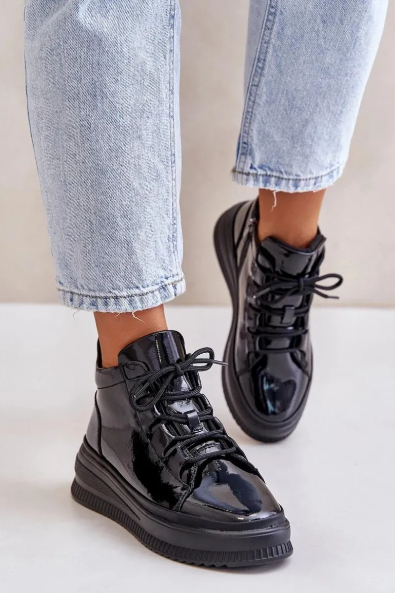 Lekkie Lakierowane Buty Sportowe Na Platformie Skóra Naturalna Artiker 55C1049 Czarne