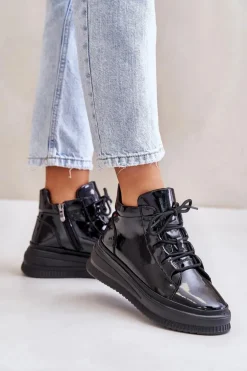 Lekkie Lakierowane Buty Sportowe Na Platformie Skóra Naturalna Artiker 55C1049 Czarne