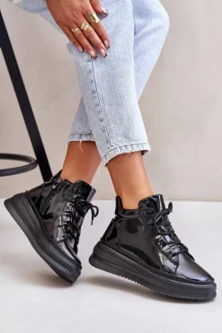 Lekkie Lakierowane Buty Sportowe Na Platformie Skóra Naturalna Artiker 55C1049 Czarne