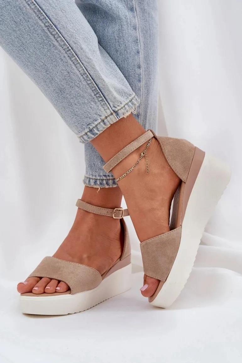 Lekkie Sandały Na Platformie I Delikatnym Koturnie Ciemnobeżowe Gillifia