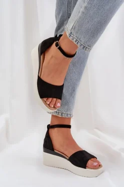 Lekkie Sandały Na Platformie I Delikatnym Koturnie Czarne Gillifia