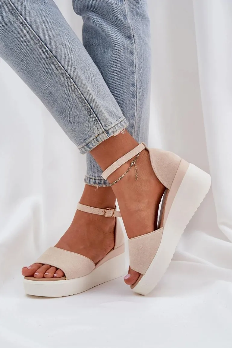 Lekkie Sandały Na Platformie I Delikatnym Koturnie Jasnobeżowe Gillifia