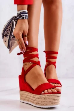 Lekkie Wiązane Sandały Na Koturnie Czerwone Marriett