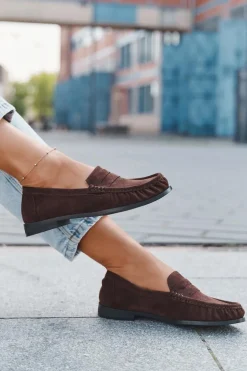 Loafersy Damskie Na Płaskim Obcasie Z Eko Zamszu Brązowe Rivianne
