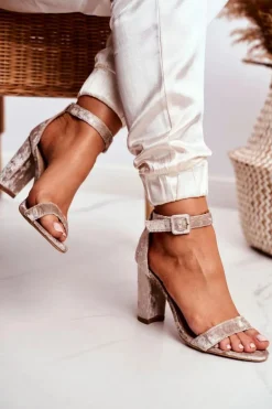 Lu Boo Sandałki Welurowe Beżowe Na Słupku Catherine