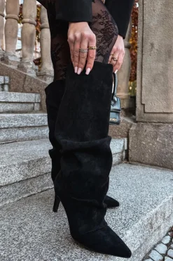 Marszczone Kozaki Na Szpilce Z Eko Zamszu Ocieplane Czarne Mavella