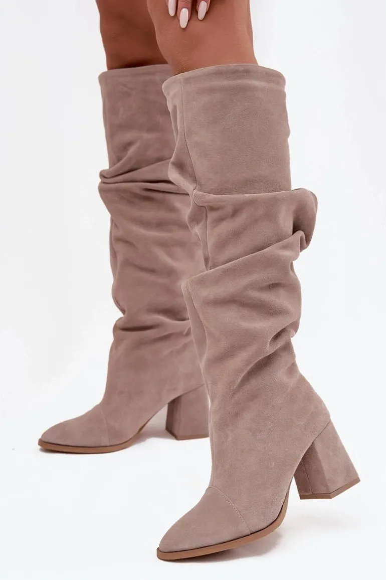 Marszczone Kozaki Z Naturalnego Zamszu Na Słupku Ocieplane Zazoo 4228 Beżowe