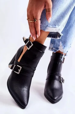 Modne Botki Na Słupku Z Wycięciami Czarne Suelo