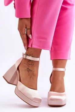 Modne Czółenka Na Masywnym Obcasie Beżowe Sandia