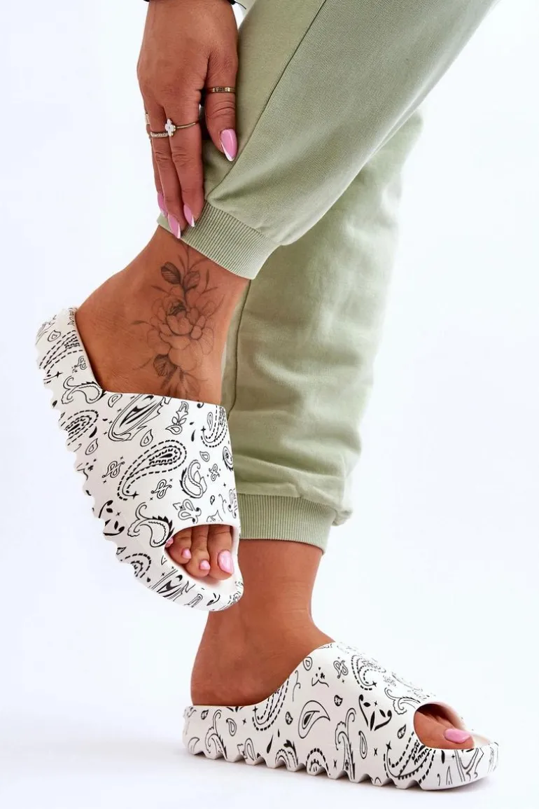 Modne Damskie Klapki Na Masywnej Platformie Białe Lorette