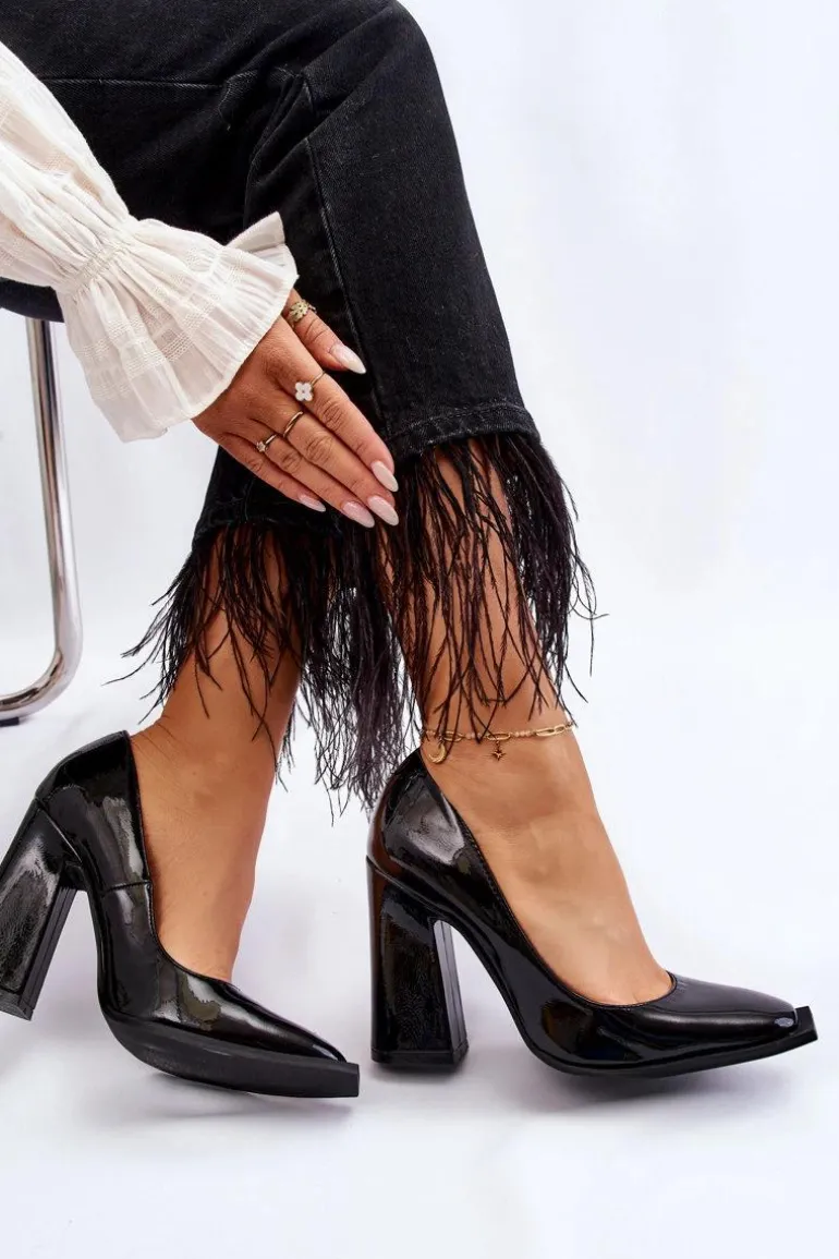 Modne Lakierowane Czółenka Na Słupku Czarne Mysterious