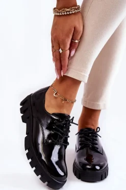 Modne Lakierowane Półbuty Wiązane Czarne Gwendy